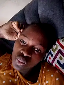 Snapshot of _cutemelania chatting on December 29, 2024, 1:06 pm  cutemelania online show from December 29, 2024, 1:06 pm