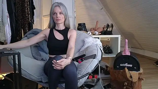 Sabdeluxe online show from January 16, 2026, 9:02 am