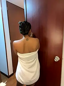 Snapshot of Belkaj chatting on October 22, 2025, 1:05 am Belkaj online show from October 22, 2025, 1:05 am