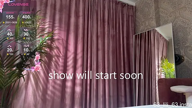 Snapshot of 01_lili_01 chatting on November 16, 2025, 2:33 pm 01 lili 01 online show from November 16, 2025, 2:33 pm