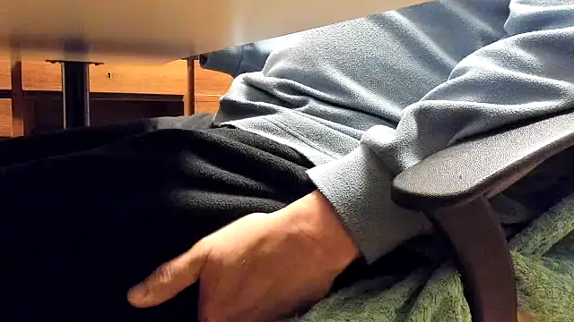 leccaleccafiga online show from February 22, 2026, 5:36 pm