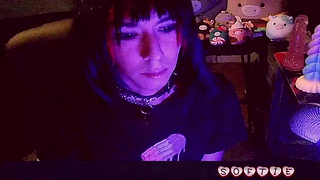 Snapshot of crystalxh chatting on November 6, 2025, 9:30 pm crystalxh online show from November 6, 2025, 9:30 pm