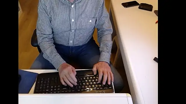 dutchpornking online show from March 1, 2026, 7:47 pm