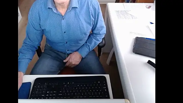 Snapshot of dutchpornking chatting on October 28, 2025, 7:51 am dutchpornking online show from October 28, 2025, 7:51 am