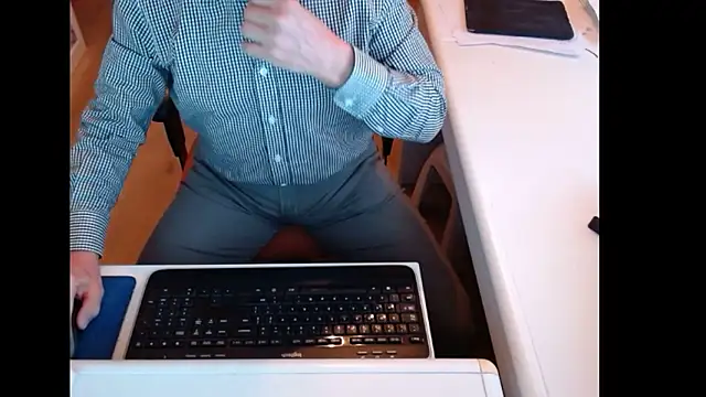 dutchpornking online show from March 17, 2026, 7:00 am