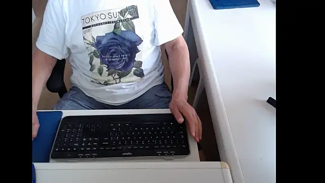 dutchpornking online show from June 25, 2026, 5:34 am