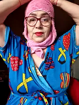 Snapshot of Chriss_Tinaa chatting on June 17, 2026, 2:55 am Chriss Tinaa online show from June 17, 2026, 2:55 am