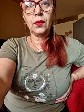 Snapshot of Chriss_Tinaa chatting on June 16, 2026, 4:45 am Chriss Tinaa online show from June 16, 2026, 4:45 am