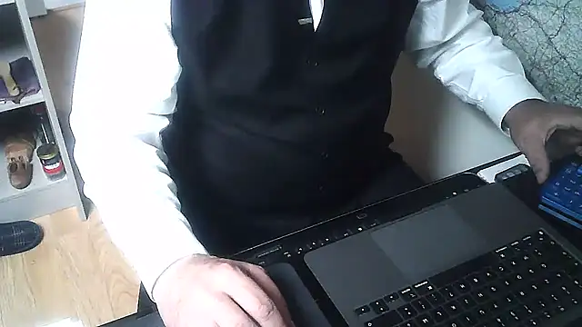 Snapshot of DUDURA@xh chatting on November 24, 2025, 12:16 pm DUDURAxh online show from November 24, 2025, 12:16 pm