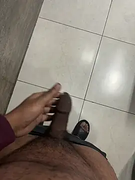 Snapshot of luciferdxm5 chatting on December 14, 2024, 3:39 am luciferdxm5 online show from December 14, 2024, 3:39 am