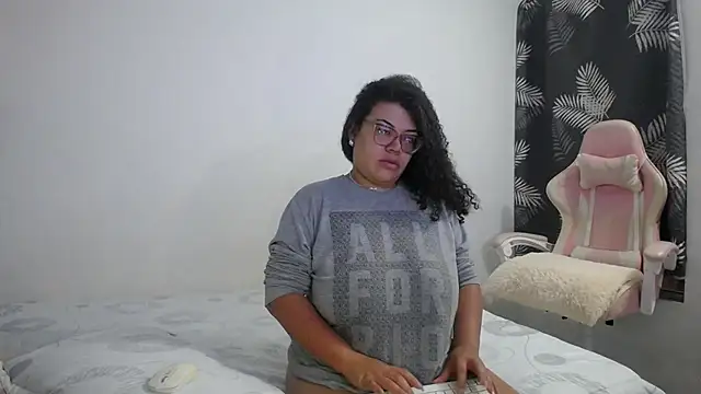 Snapshot of mabigomez00 chatting on January 17, 2026, 9:24 am mabigomez00 online show from January 17, 2026, 9:24 am