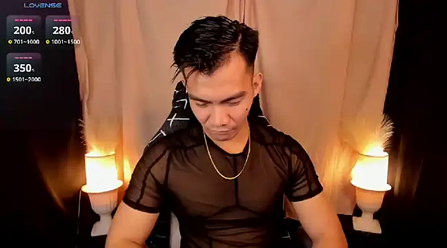 000batman000 online show from February 4, 2025, 1:27 pm