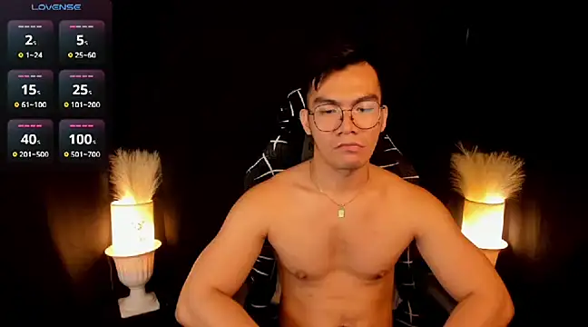 000batman000 online show from February 24, 2025, 4:16 am