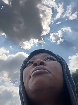 Snapshot of cherrybabe76 chatting on November 5, 2025, 11:35 am cherrybabe76 online show from November 5, 2025, 11:35 am