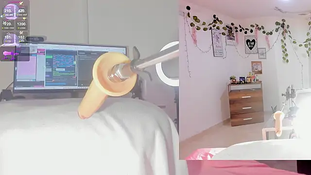 Snapshot of sofi_velez chatting on November 21, 2025, 5:01 pm sofi velez online show from November 21, 2025, 5:01 pm