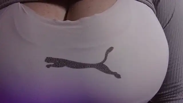 AnnyelinnaLove online show from November 3, 2025, 5:45 am