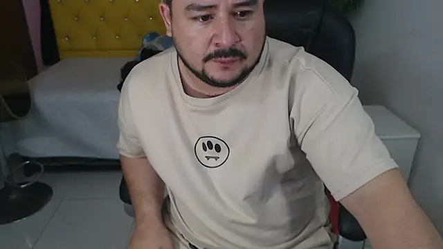 Snapshot of oso_dirty_ chatting on February 20, 2025, 5:41 pm oso dirty  online show from February 20, 2025, 5:41 pm