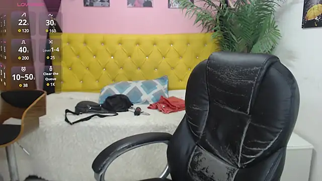 Snapshot of oso_dirty_ chatting on March 12, 2025, 5:38 pm oso dirty  online show from March 12, 2025, 5:38 pm