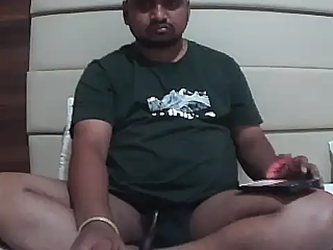 Snapshot of padikvinny chatting on May 13, 2026, 6:15 pm padikvinny online show from May 13, 2026, 6:15 pm