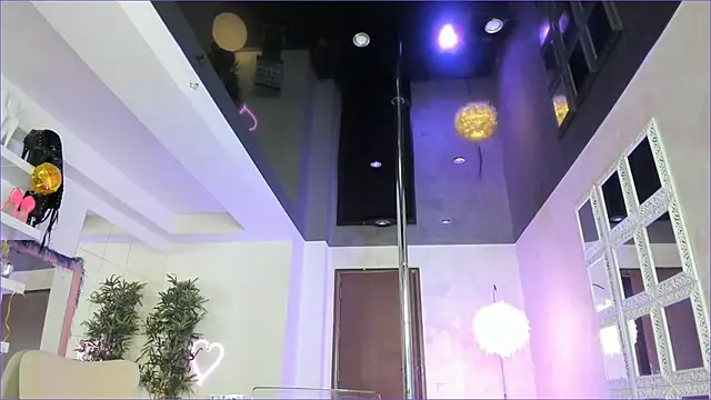 Snapshot of LisaAkira chatting on November 23, 2025, 7:07 am LisaAkira online show from November 23, 2025, 7:07 am