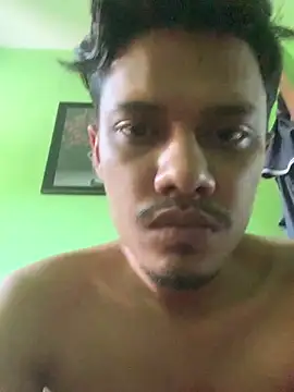 Black 8inch Jordi online show from April 19, 2026, 7:42 am