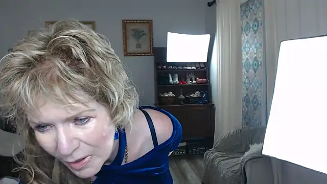 Snapshot of SindeeDix chatting on September 13, 2025, 3:23 pm SindeeDix online show from September 13, 2025, 3:23 pm