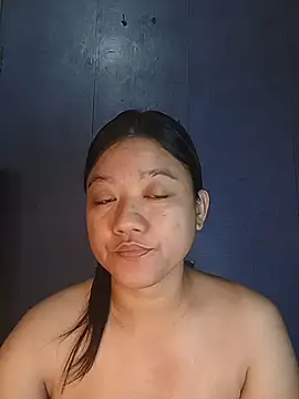 Snapshot of Urchanel chatting on November 23, 2025, 8:41 pm Urchanel online show from November 23, 2025, 8:41 pm