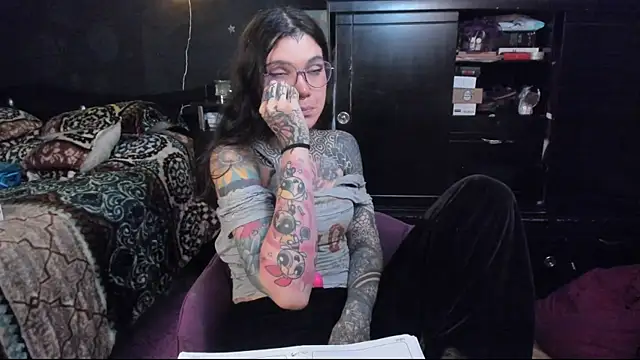 Snapshot of Lilmarieee chatting on March 11, 2025, 12:54 am Lilmarieee online show from March 11, 2025, 12:54 am