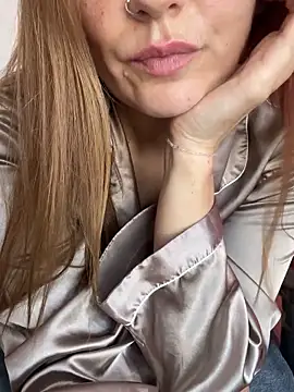 BritneyHall online show from May 13, 2026, 10:44 am