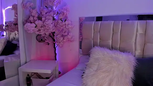 Snapshot of AMMY-CAMM chatting on November 18, 2025, 9:07 pm AMMY-CAMM online show from November 18, 2025, 9:07 pm