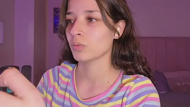 Snapshot of Amaia_Daniells chatting on November 25, 2025, 3:40 am Amaia Daniells online show from November 25, 2025, 3:40 am