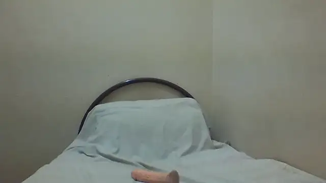 Snapshot of Annerae chatting on January 29, 2025, 3:04 pm Annerae online show from January 29, 2025, 3:04 pm