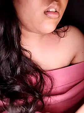 Snapshot of Annerae chatting on October 5, 2025, 4:31 pm Annerae online show from October 5, 2025, 4:31 pm