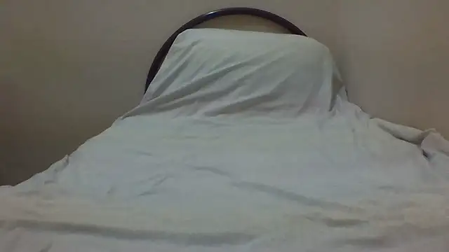 Snapshot of Annerae chatting on December 24, 2024, 3:47 pm Annerae online show from December 24, 2024, 3:47 pm