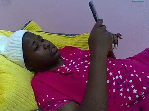 cute-marianna online show from July 10, 2026, 1:33 pm