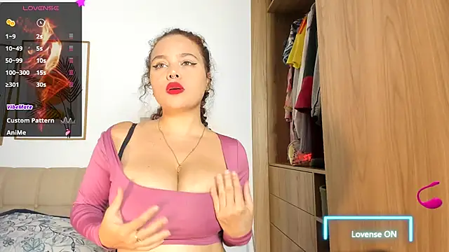 Snapshot of Ash_milk chatting on November 11, 2025, 10:37 pm Ash milk online show from November 11, 2025, 10:37 pm