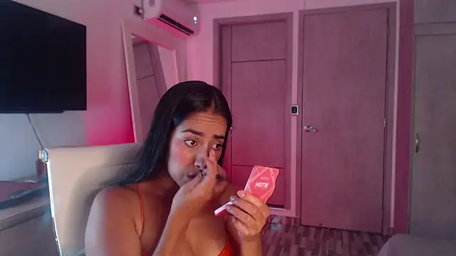 Snapshot of Brown_skin11 chatting on November 10, 2025, 9:20 pm Brown skin11 online show from November 10, 2025, 9:20 pm