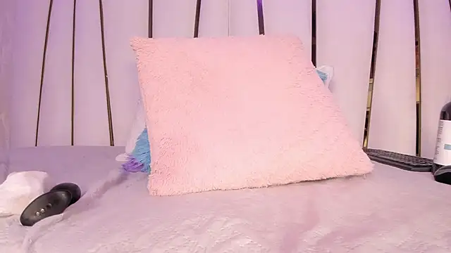 Snapshot of Meghan_stonne_ chatting on March 9, 2025, 8:42 pm Meghan stonne online show from March 9, 2025, 8:42 pm