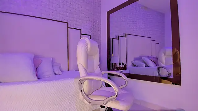 Snapshot of Meghan_stonne_ chatting on September 11, 2025, 7:25 pm Meghan stonne online show from September 11, 2025, 7:25 pm