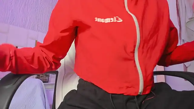 Snapshot of Meghan_stonne_ chatting on December 14, 2025, 7:19 pm Meghan stonne online show from December 14, 2025, 7:19 pm