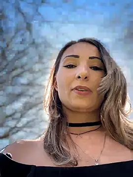 Snapshot of YOUR-KARINA chatting on April 15, 2026, 4:51 am YOUR-KARINA online show from April 15, 2026, 4:51 am