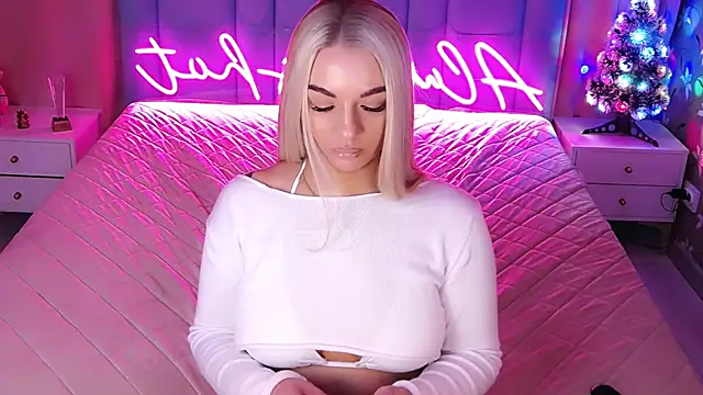 AllwaysHotJ online show from January 8, 2026, 2:17 am