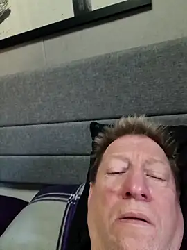 Snapshot of tomtom111111 chatting on February 21, 2025, 2:27 pm tomtom111111 online show from February 21, 2025, 2:27 pm