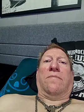 Snapshot of tomtom111111 chatting on September 27, 2025, 2:45 pm tomtom111111 online show from September 27, 2025, 2:45 pm