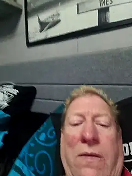 Snapshot of tomtom111111 chatting on September 17, 2025, 4:20 pm tomtom111111 online show from September 17, 2025, 4:20 pm