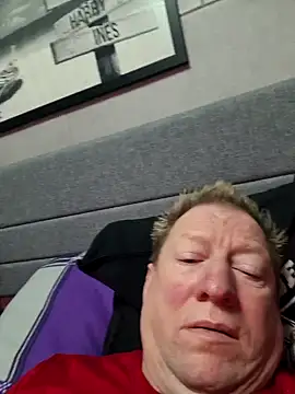 Snapshot of tomtom111111 chatting on December 22, 2024, 10:25 pm tomtom111111 online show from December 22, 2024, 10:25 pm