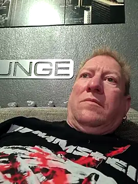 Snapshot of tomtom111111 chatting on September 10, 2025, 2:38 pm tomtom111111 online show from September 10, 2025, 2:38 pm