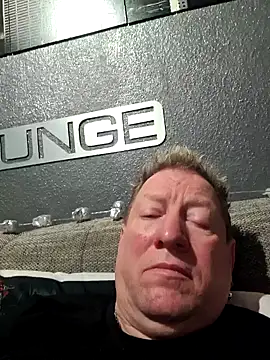 Snapshot of tomtom111111 chatting on February 2, 2025, 9:23 pm tomtom111111 online show from February 2, 2025, 9:23 pm