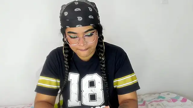 Snapshot of moana_taylor chatting on February 20, 2025, 4:36 pm moana taylor online show from February 20, 2025, 4:36 pm