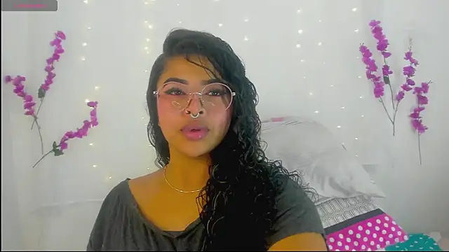 Snapshot of moana_taylor chatting on September 13, 2025, 11:21 am moana taylor online show from September 13, 2025, 11:21 am